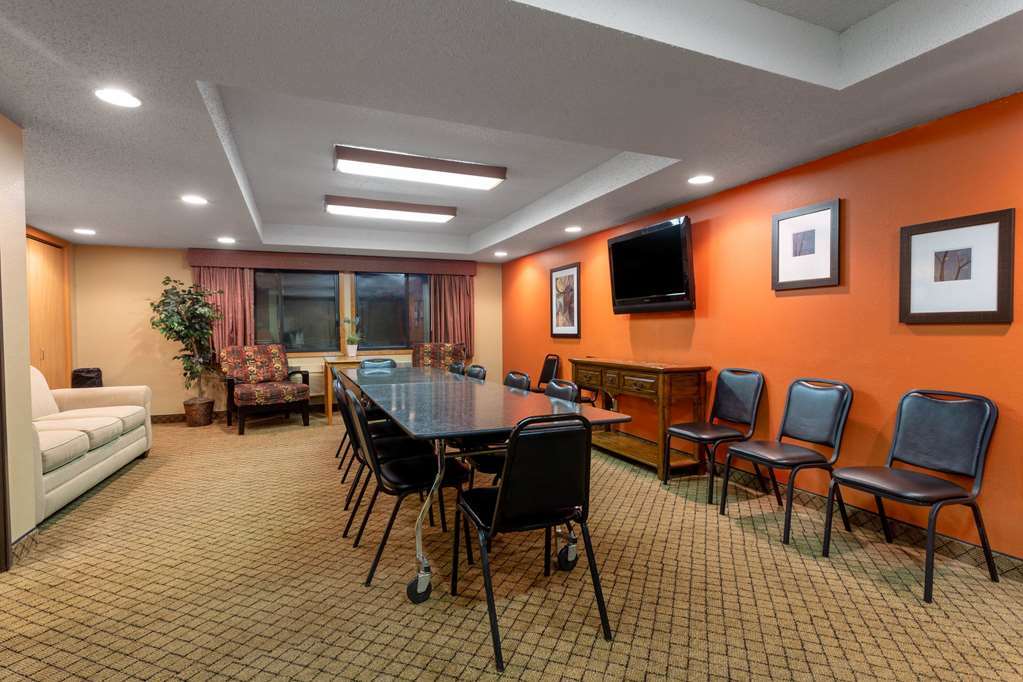 Americinn By Wyndham Hartford Wi Facilități foto